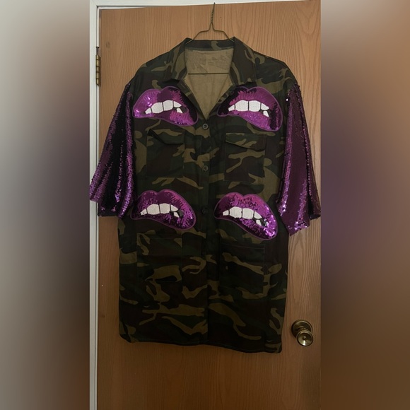 New without tags Embellished Camo Jacket, 2x - Picture 5 of 5